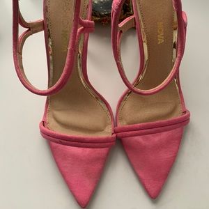 PINK STRAP SUCCESS HEELS
